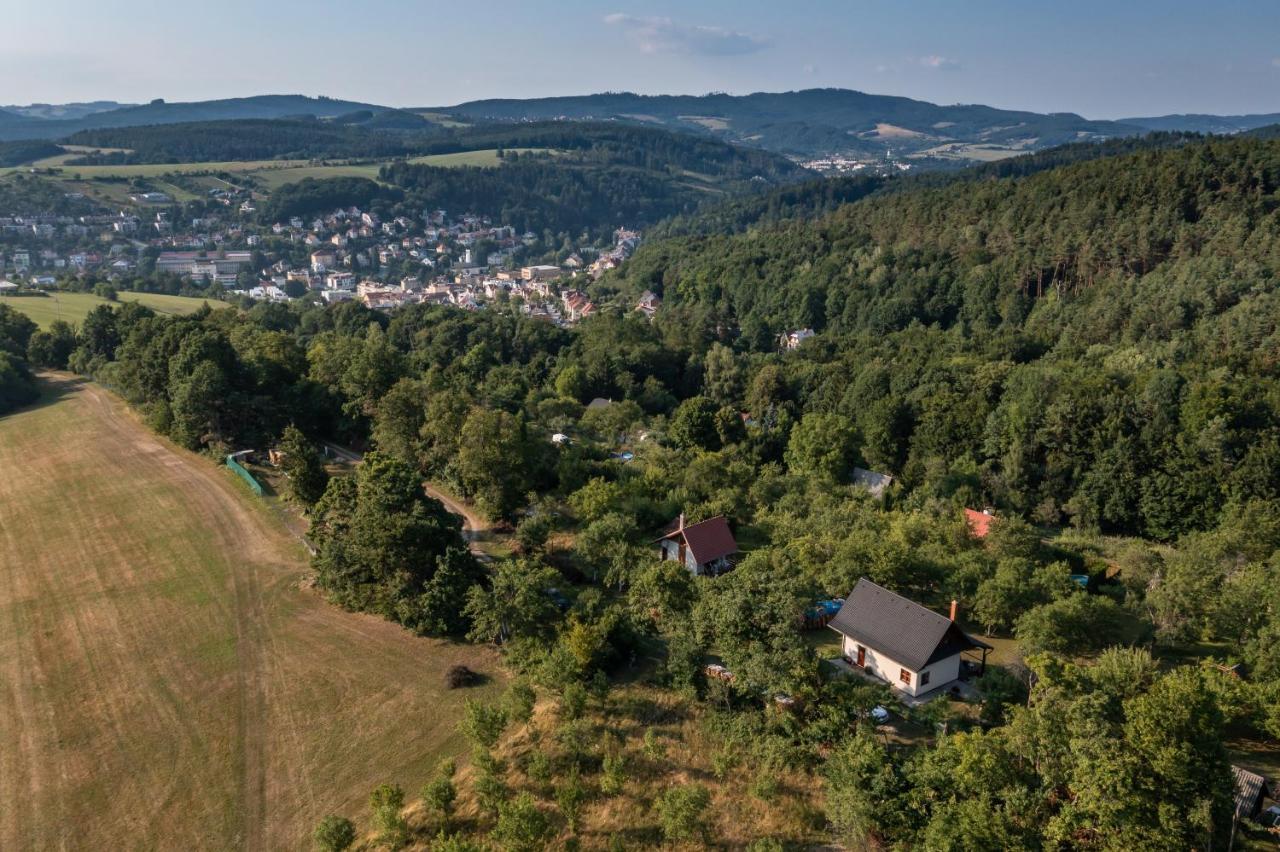 Chata nad lázeňským údolím Luhačovice Exterior foto