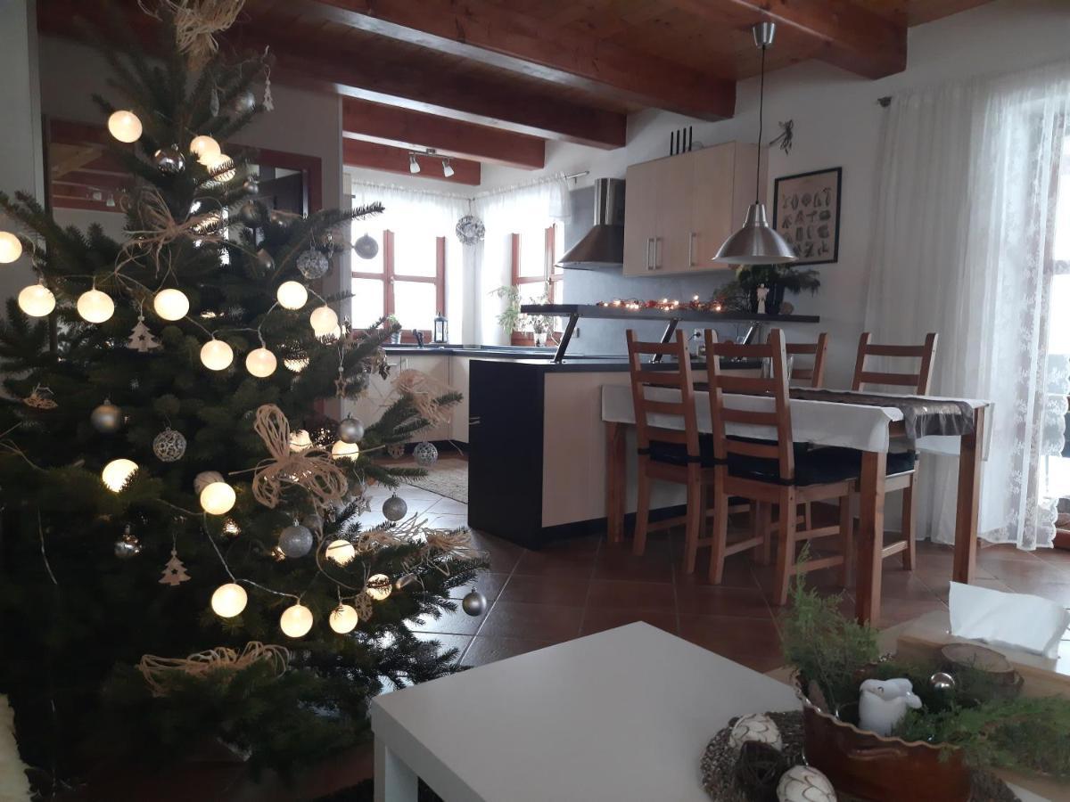 Chata nad lázeňským údolím Luhačovice Exterior foto